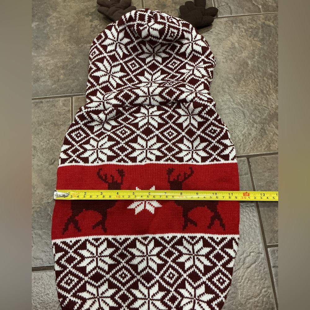 💰Make an offer, bundle and save💰 Red, White burgundy Reindeer Dog Sweater - Picture 8 of 8